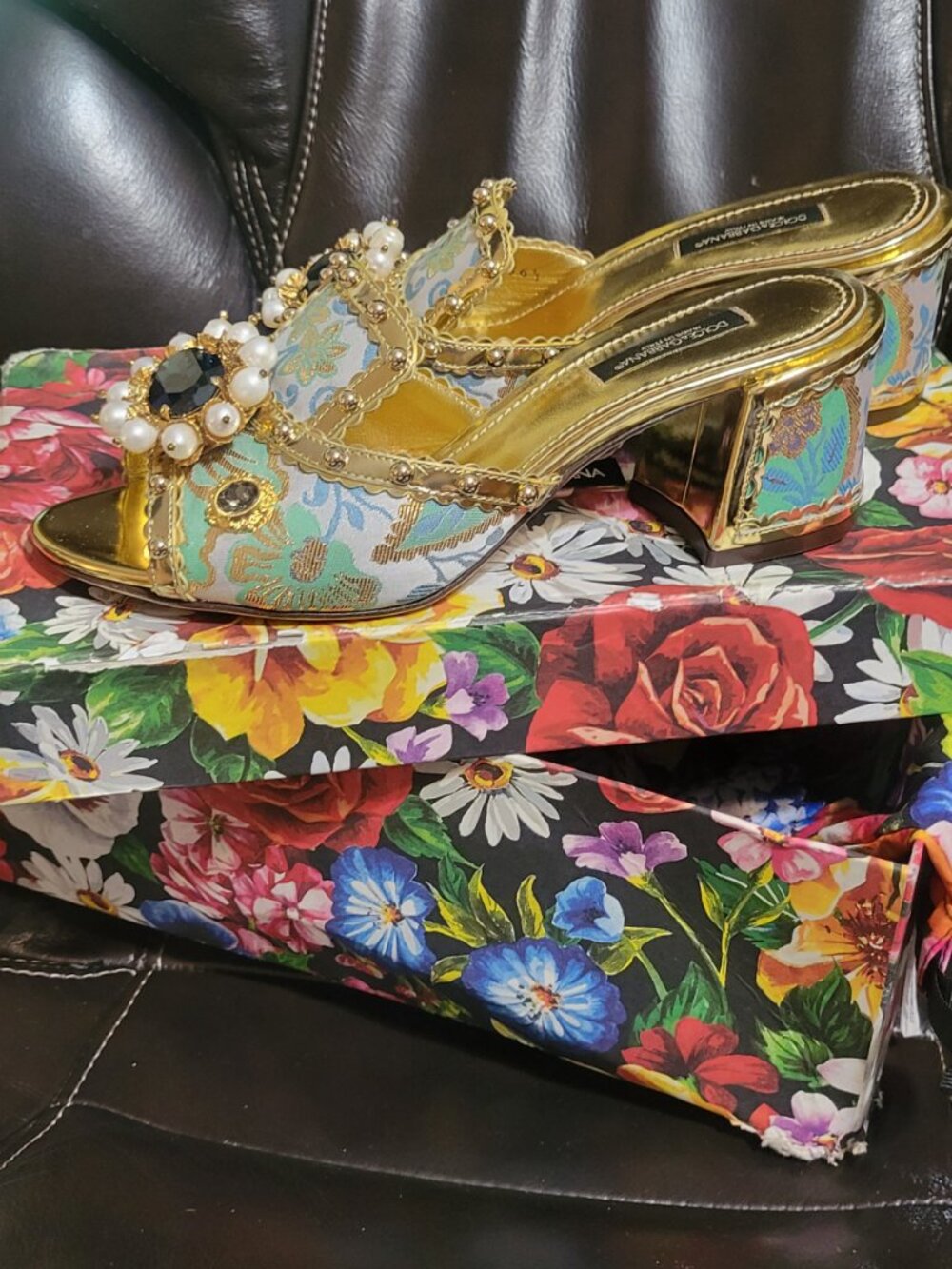 Dolce & Gabbana Slides: Gold - Picture 4 of 4